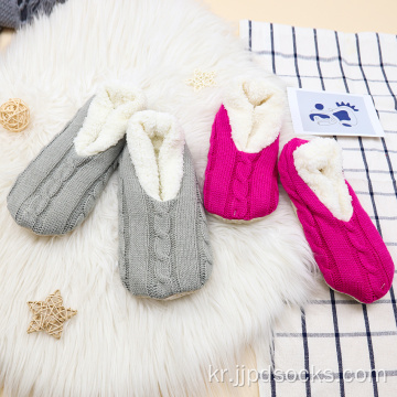 특별 hotsell 핑크 chunky slipper socks.